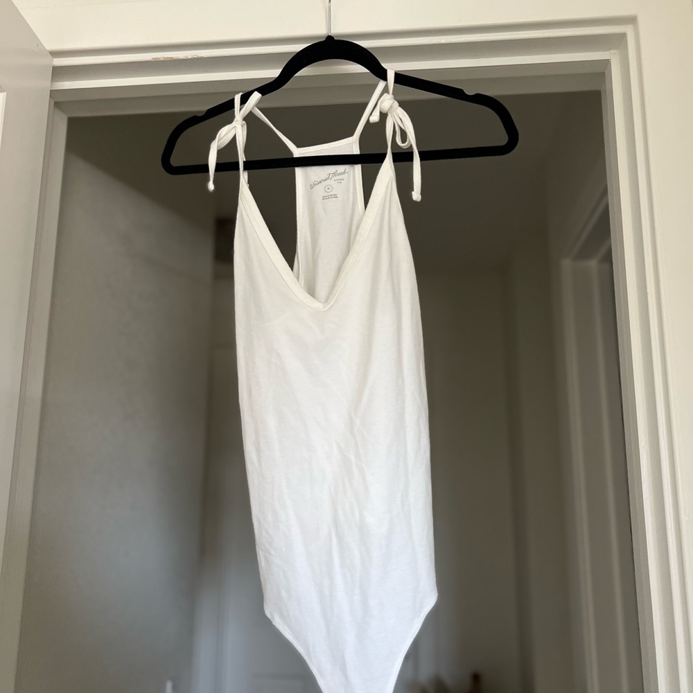 Universal thread bodysuit M